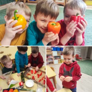 Zdjęcie pierwsze: Trzech chłopców z kolorowymi paprykami. Zdjęcie drugie: Chłopcy układający warzywa na blaszce do pieczenia. Zdjęcie trzecie: Chłopiec obierający czosnek.